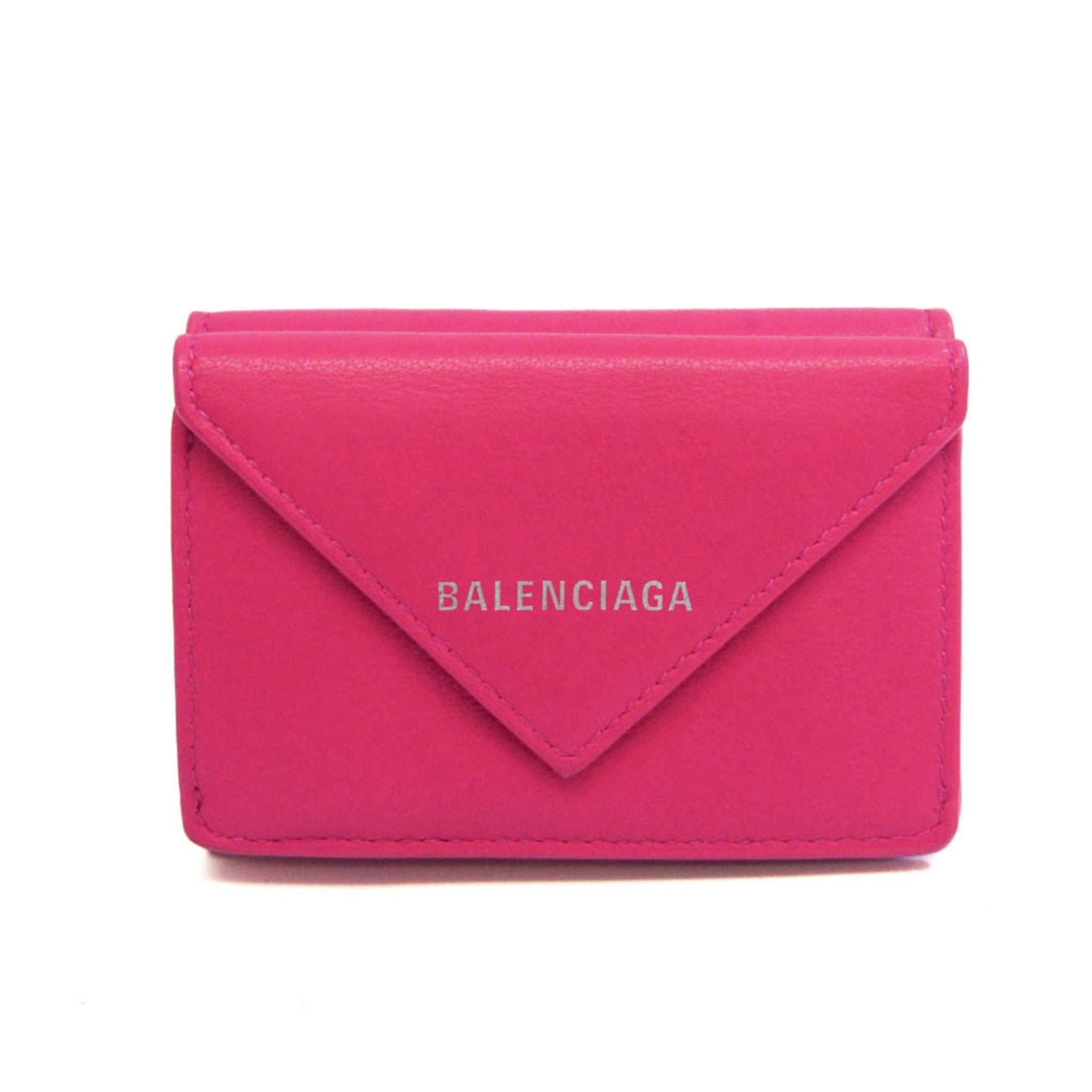 Balenciaga Is Revising Its Structure Following Controversial Holiday  Campaign | Elle Canada